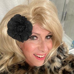 Meet your Posher, Siobhan